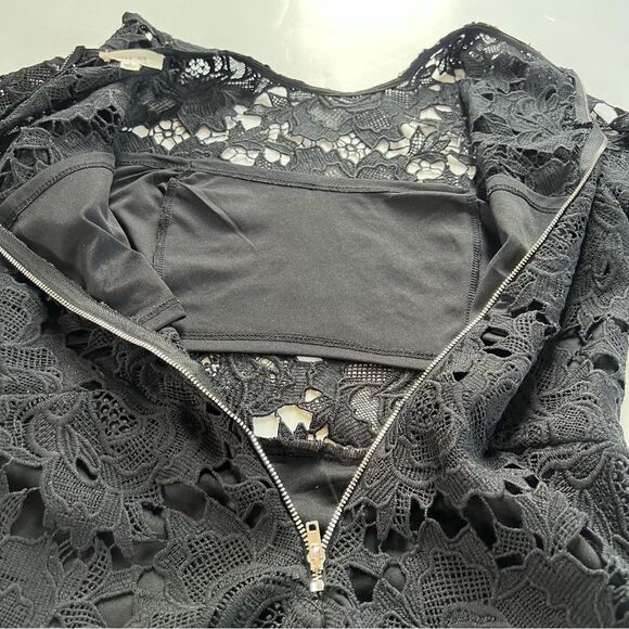 Just Me Black Crocheted Lace Cut Out Sheath Whimsy Classy Goth Dress SZ M - Picture 10 of 13